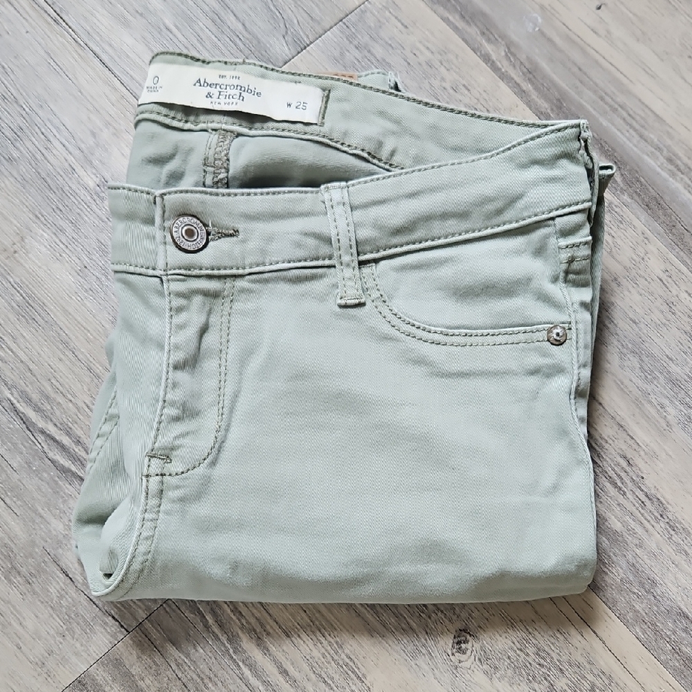 Abercrombie & Fitch Women's Light Green Skinny Jeans